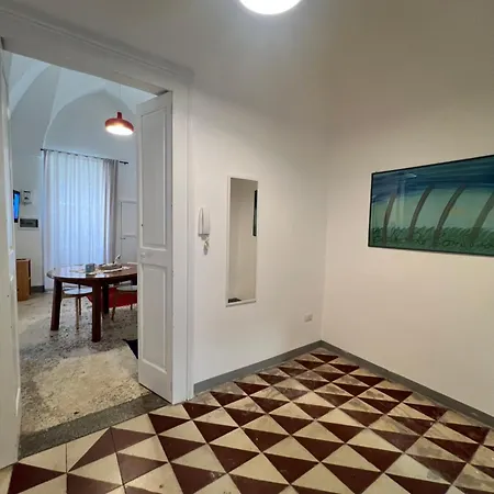 Casa Giu *